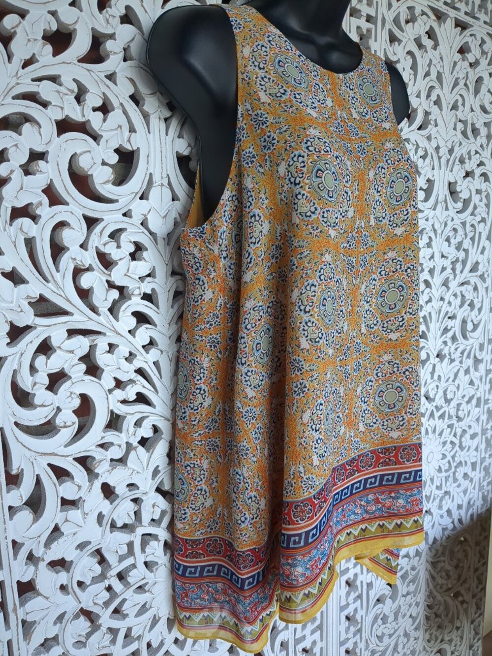 Med Max Studio Sleeveless Tunic - Picture 2 of 12